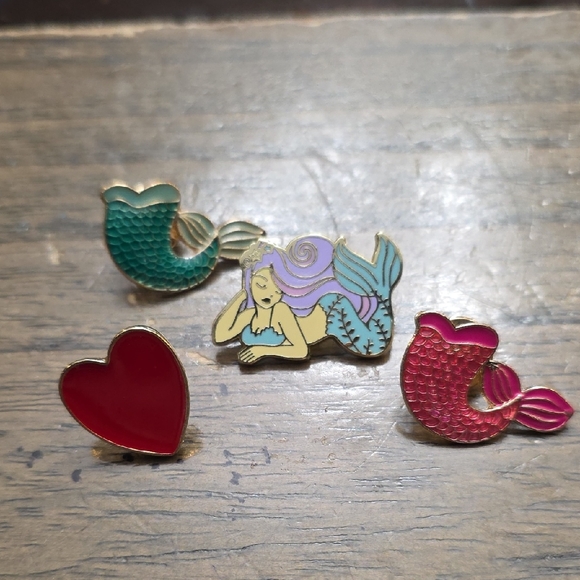 Jewelry - 4pcs Mermaid Themed Enamel Pins